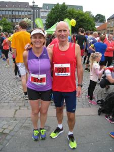 Anbjørg og Arnstein - team i 55-59 års klassen. Her fra Trondheim halvmaraton i 2013. 