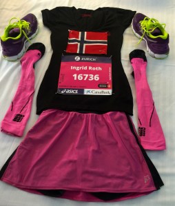 startnummer, løpeskjørt og selvsagt norsk flagg! 